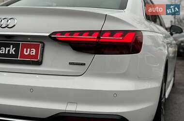 Седан Audi A4 2023 в Виннице