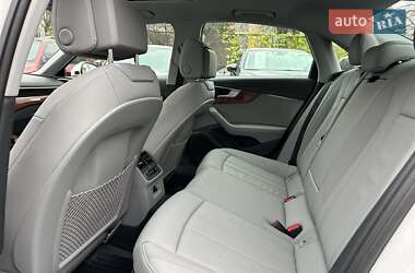 Седан Audi A4 2023 в Виннице