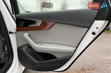 Седан Audi A4 2023 в Виннице