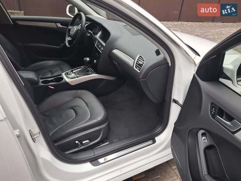Седан Audi A4 2014 в Каменец-Подольском