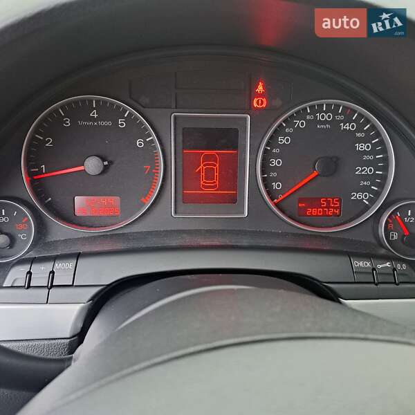 Седан Audi A4 2005 в Змиеве