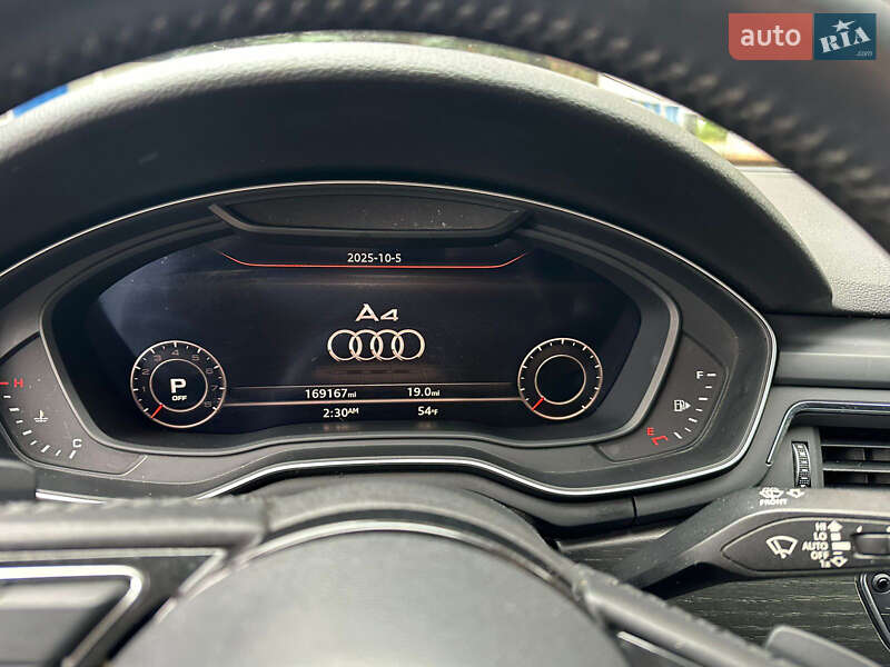Седан Audi A4 2018 в Киеве