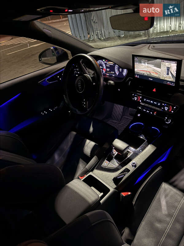 Седан Audi A4 2020 в Днепре