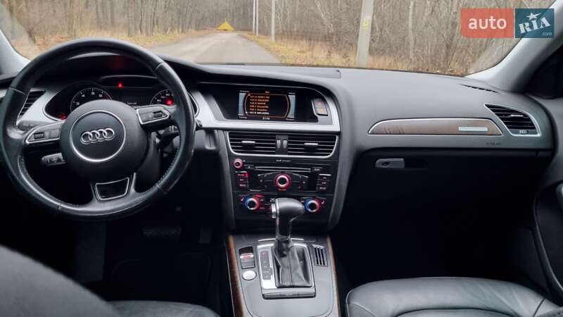 Седан Audi A4 2015 в Харкові