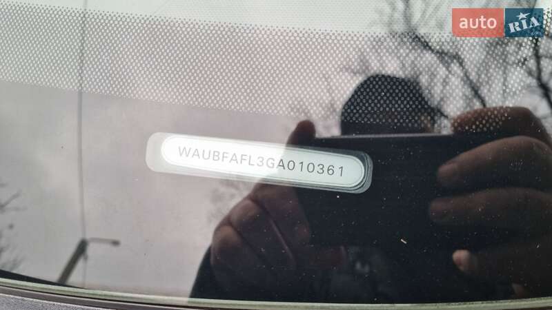 Седан Audi A4 2015 в Харкові