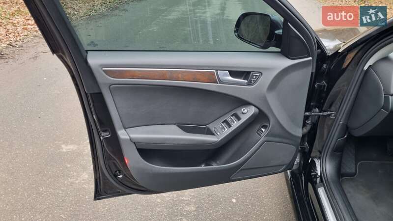 Седан Audi A4 2015 в Харкові