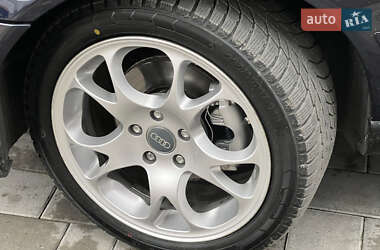 Универсал Audi A4 2000 в Луцке