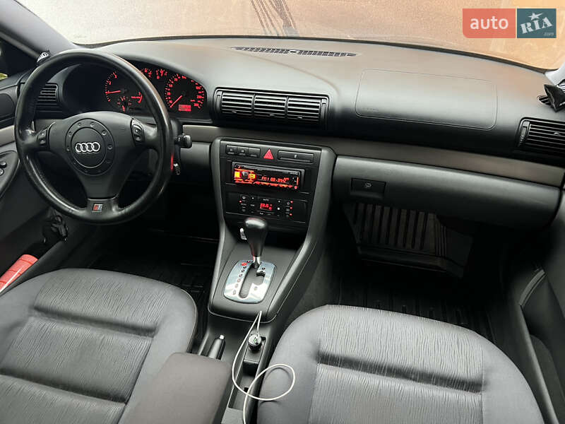 Универсал Audi A4 2000 в Луцке