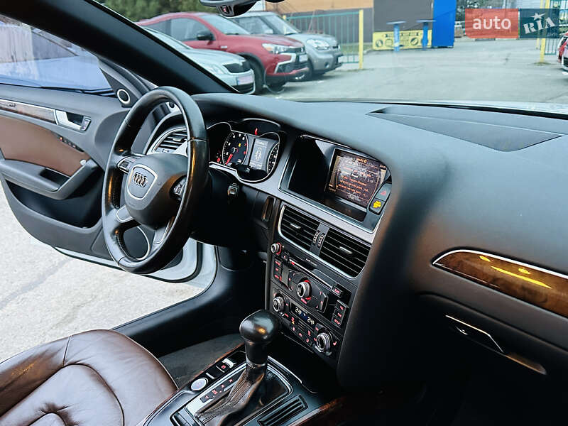 Седан Audi A4 2013 в Харкові