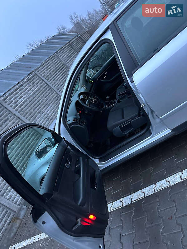 Седан Audi A4 2003 в Виннице