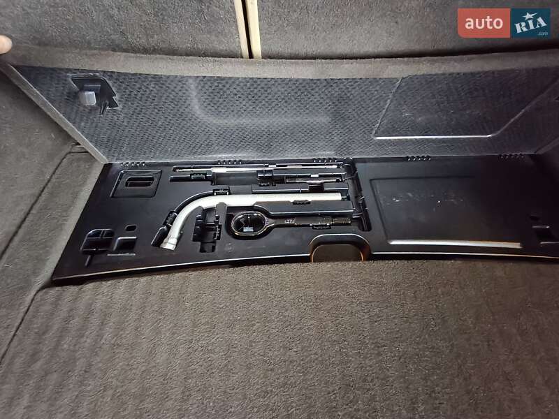 Универсал Audi A4 2013 в Чернигове