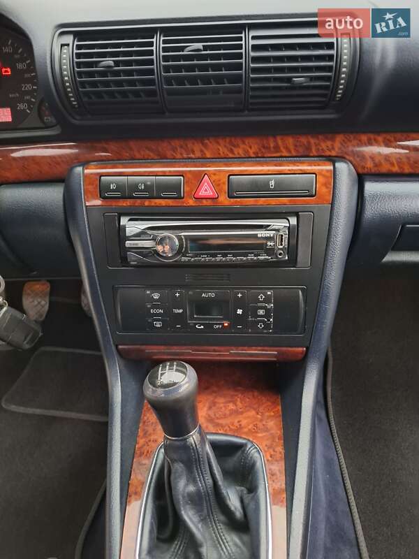 Универсал Audi A4 2000 в Черновцах