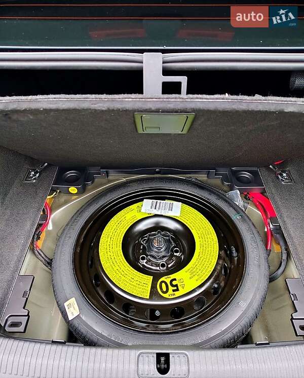 Седан Audi A4 2022 в Києві