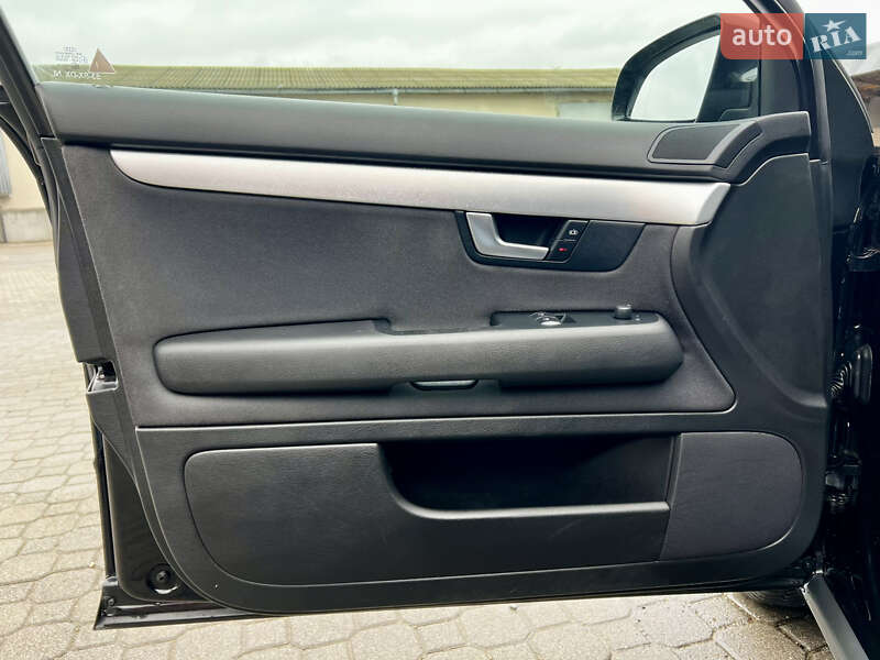 Седан Audi A4 2006 в Надворной