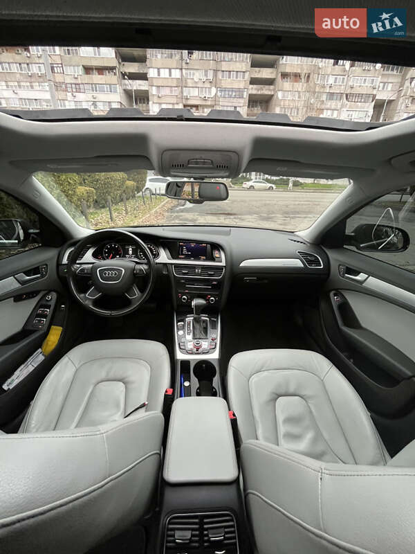 Седан Audi A4 2013 в Днепре