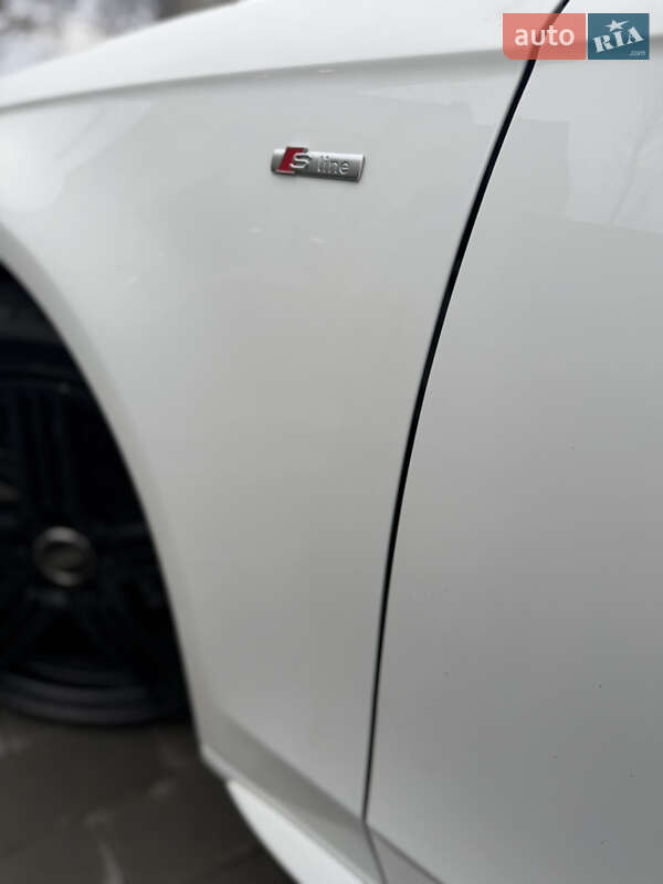 Седан Audi A4 2011 в Луцке