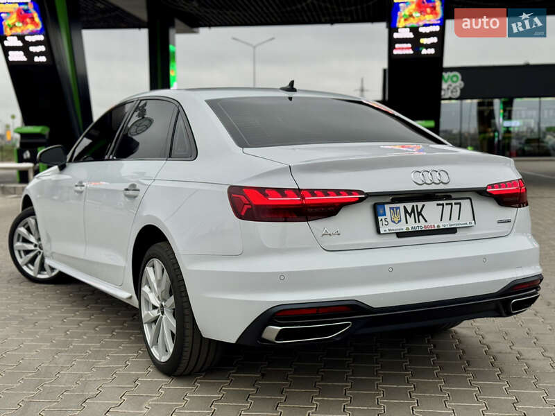 Седан Audi A4 2021 в Николаеве