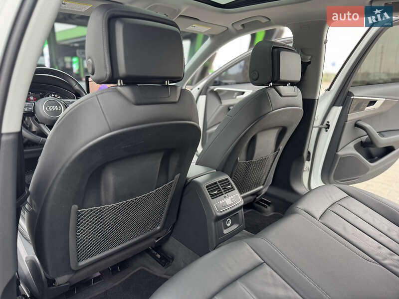 Седан Audi A4 2021 в Николаеве