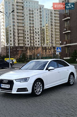 Седан Audi A4 2018 в Одесі