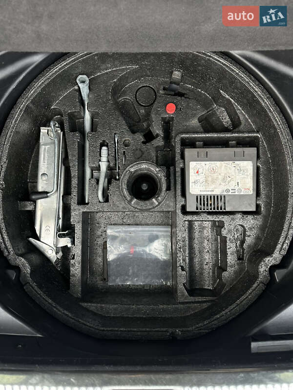 Универсал Audi A4 2004 в Сарнах