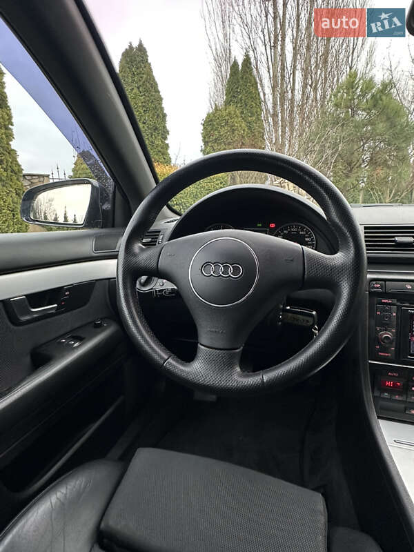 Универсал Audi A4 2004 в Сарнах