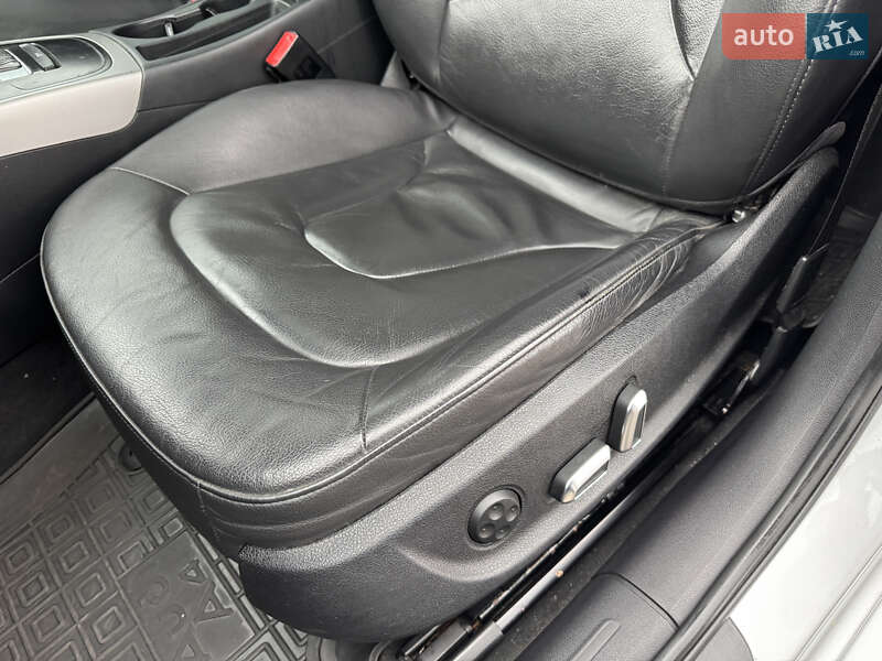 Седан Audi A4 2012 в Києві