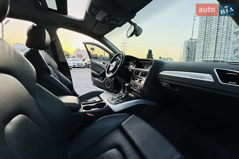 Седан Audi A4 2013 в Харькове