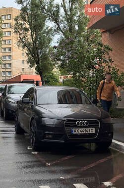 Седан Audi A4 2013 в Харкові