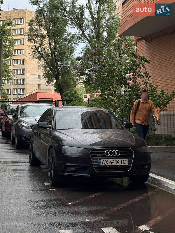 2013 Audi A4, VIN WAUKFCFL4EA082159:plate — фото 1 (autoria)