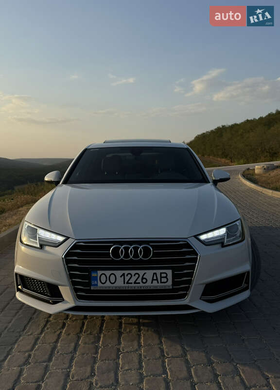 Седан Audi A4 2018 в Одессе