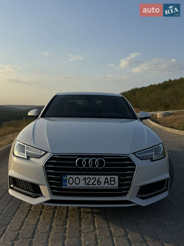 Седан Audi A4 2018 в Одессе