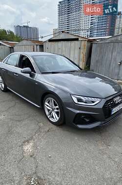 Седан Audi A4 2022 в Киеве