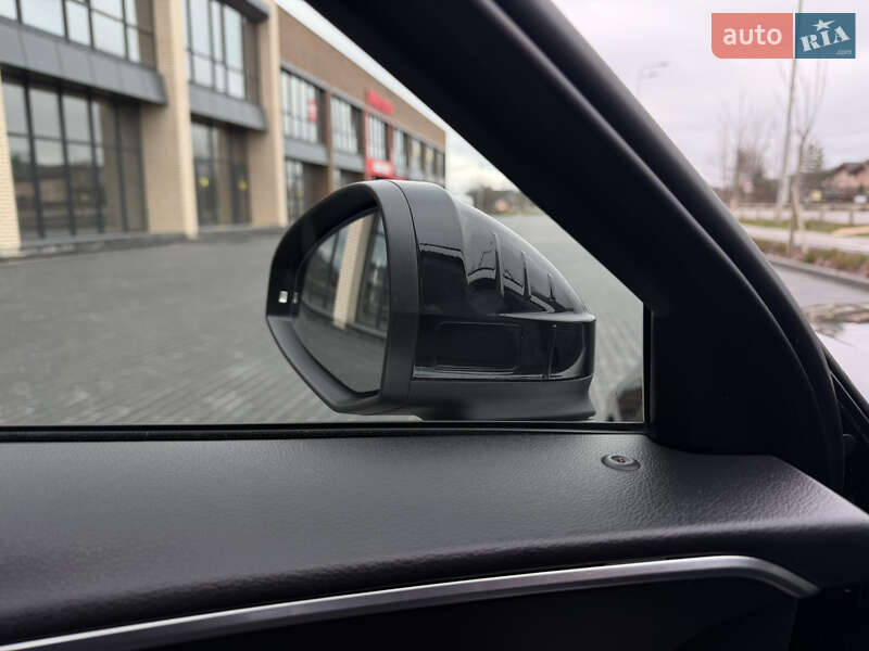 Универсал Audi A4 2017 в Виннице