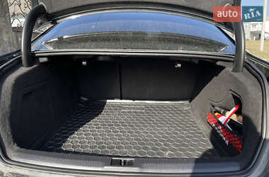 Седан Audi A4 2013 в Бродах
