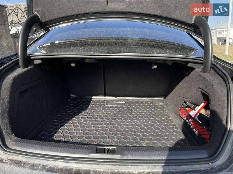 Седан Audi A4 2013 в Бродах фото 14 Седан Audi A4 2013 в Бродах