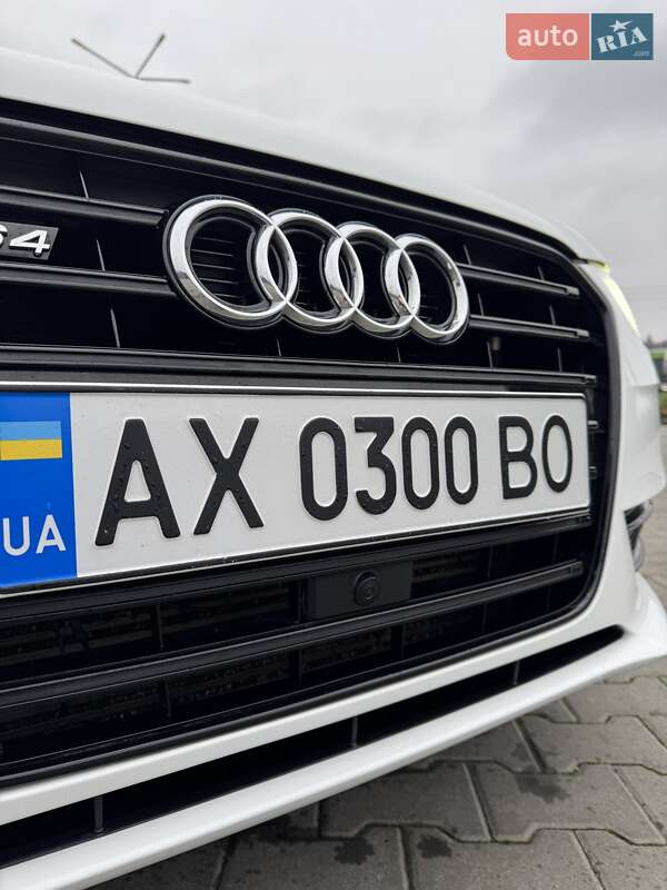 Седан Audi A4 2014 в Харькове