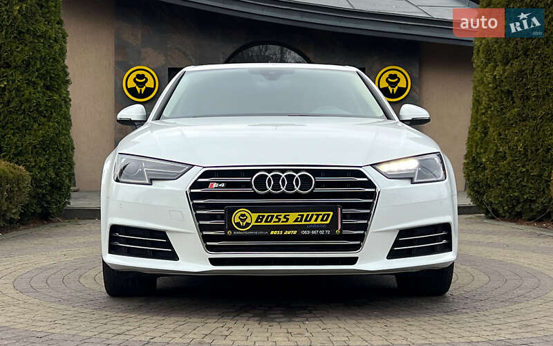 Седан Audi A4 2017 в Львове