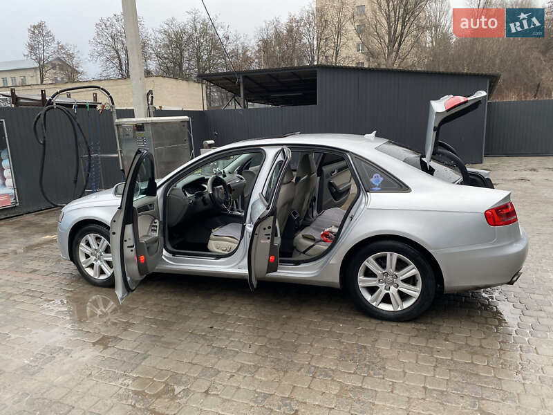Седан Audi A4 2009 в Тернополе
