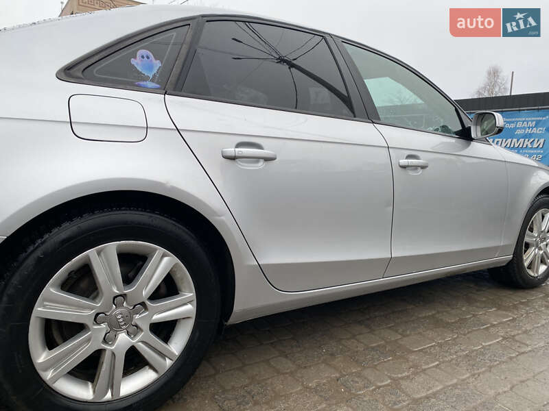 Седан Audi A4 2009 в Тернополе