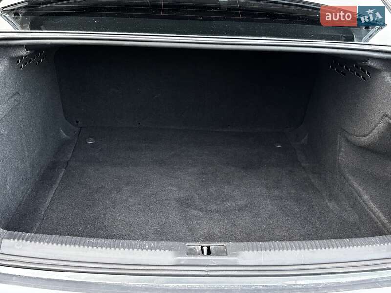 Седан Audi A4 2013 в Красилове