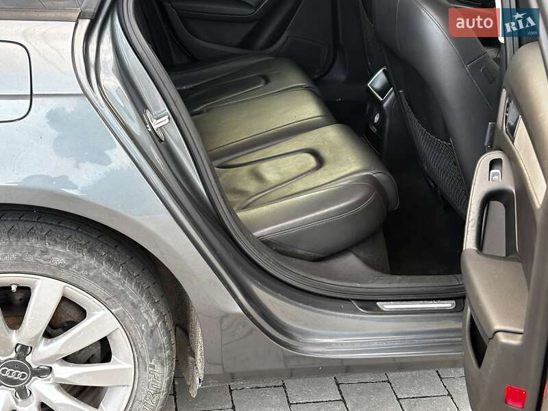 Седан Audi A4 2013 в Красилове