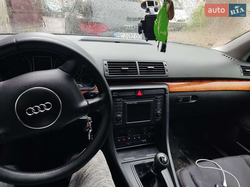 Седан Audi A4 2002 в Львове