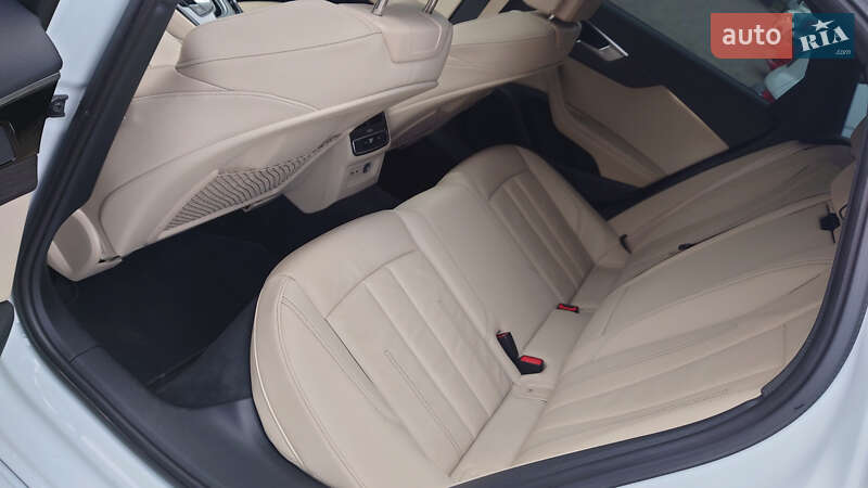 Седан Audi A4 2022 в Києві фото 29 Седан Audi A4 2022 в Києві
