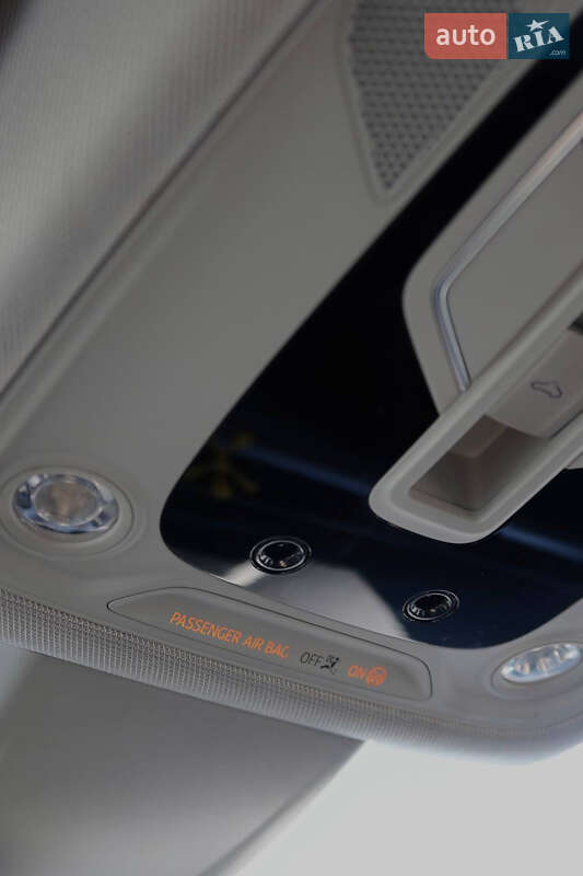 Седан Audi A4 2016 в Львове