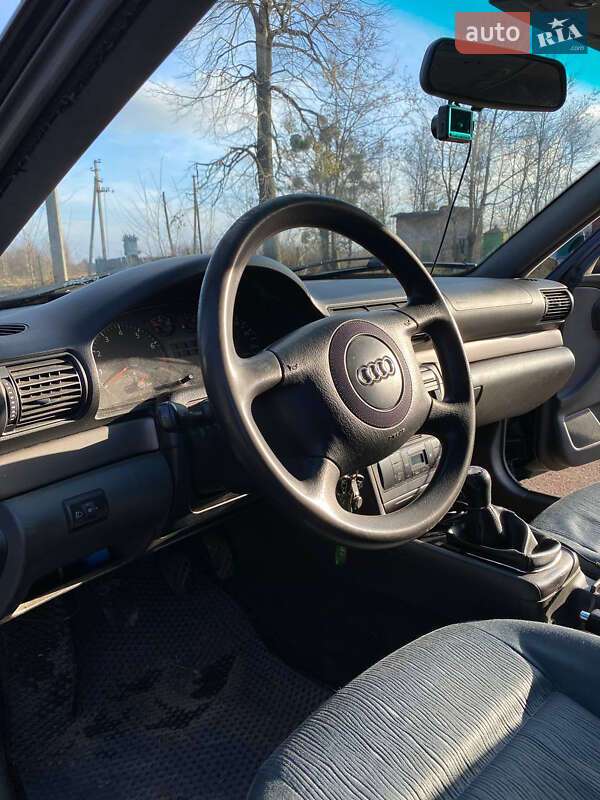 Седан Audi A4 1999 в Житомирі