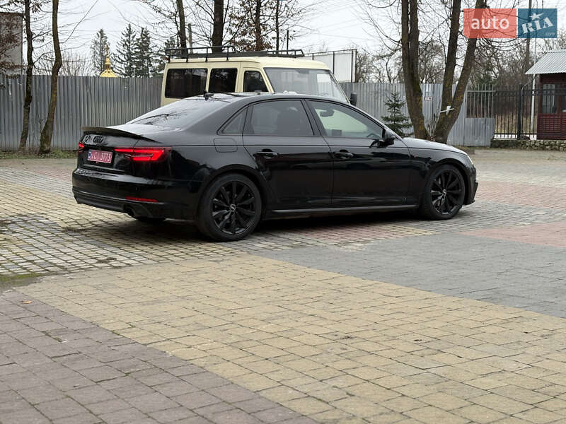 Седан Audi A4 2018 в Тернополе
