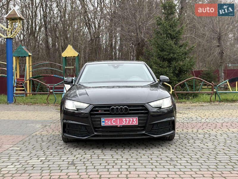 Седан Audi A4 2018 в Тернополе