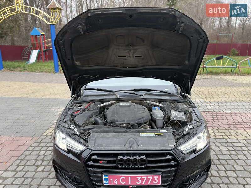 Седан Audi A4 2018 в Тернополе