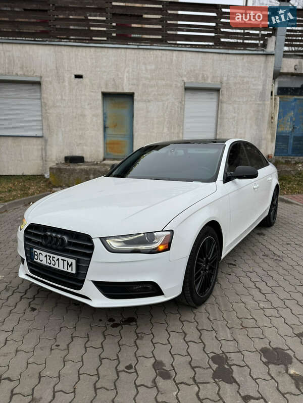 Седан Audi A4 2013 в Рогатине
