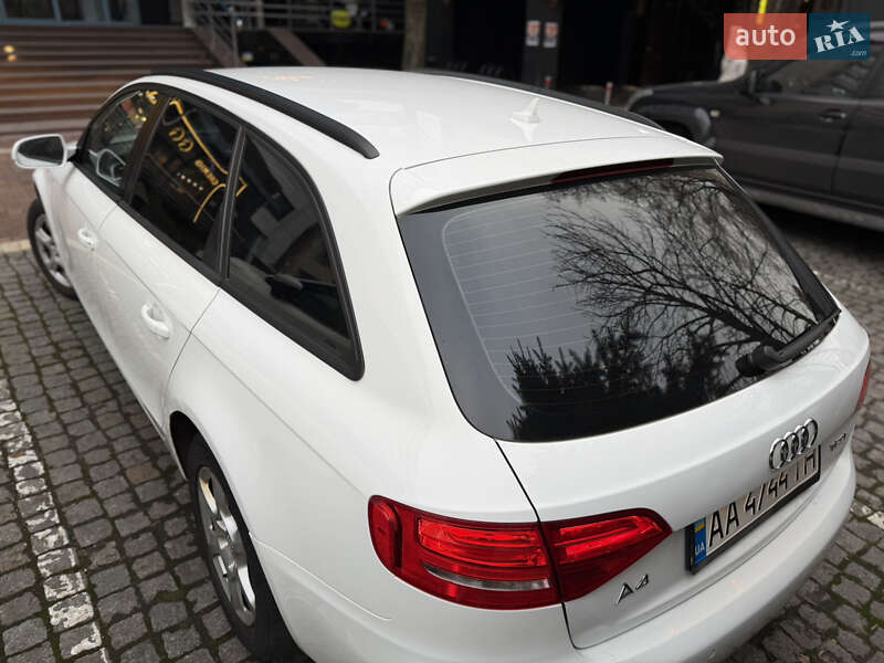 Универсал Audi A4 2010 в Киеве